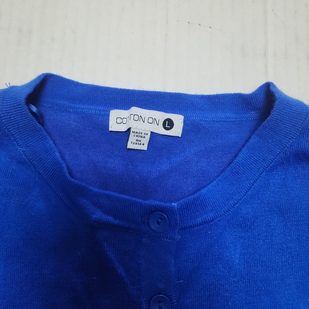 Cardigan - Picture 4 of 7